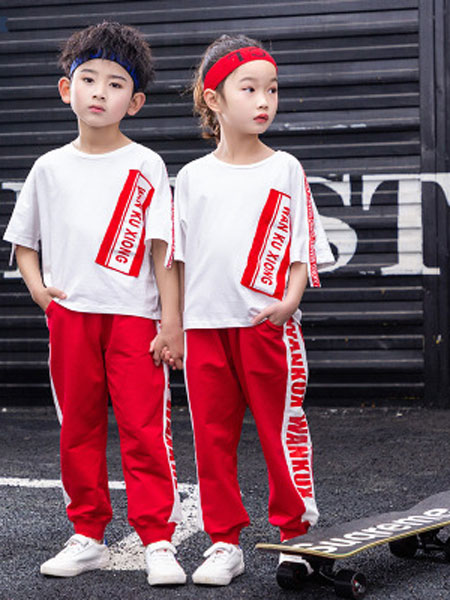 童装品牌2019春夏哈街舞服套装休闲运动小学生校服