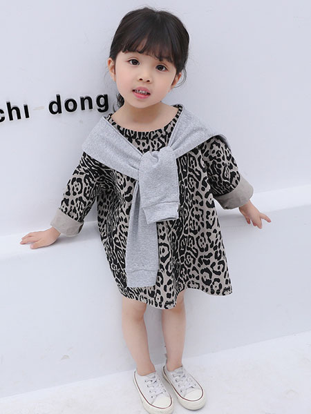 童装品牌2019春夏韩版长袖豹纹T恤连衣裙披肩两件套潮