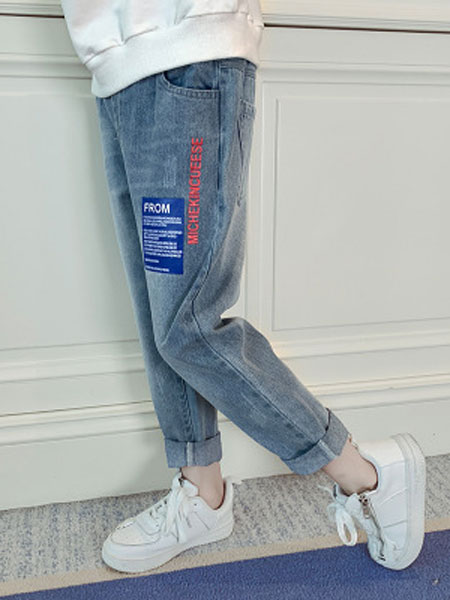 童装品牌2019春夏蓝色牛仔裤韩版女童字母印花牛仔裤