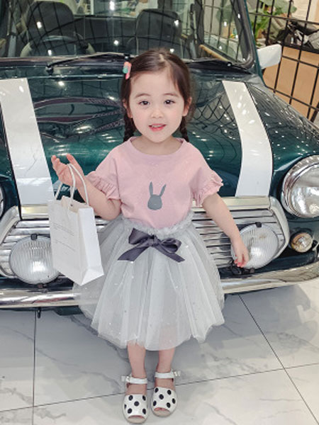 童装品牌2019春夏韩版圆领兔子宝宝洋气上衣T恤