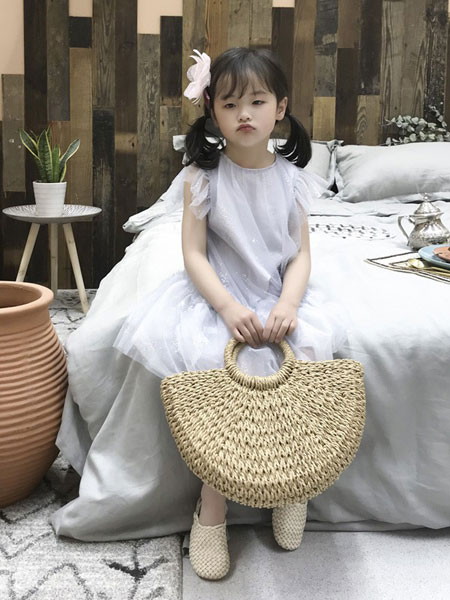 童装品牌2019春夏新款韩版女童公主风蓬蓬纱裙小童连衣裙