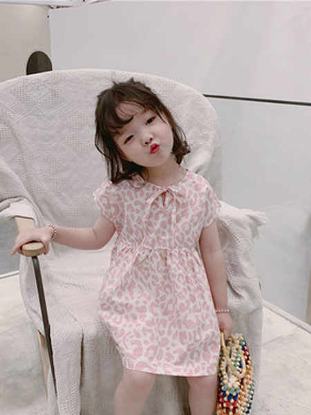潮童轩童装品牌2019春夏韩版豹纹满印连衣裙