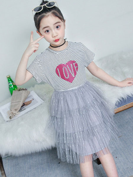 云思舞夕童装品牌2019春夏韩版蛋糕网纱半身裙两件套