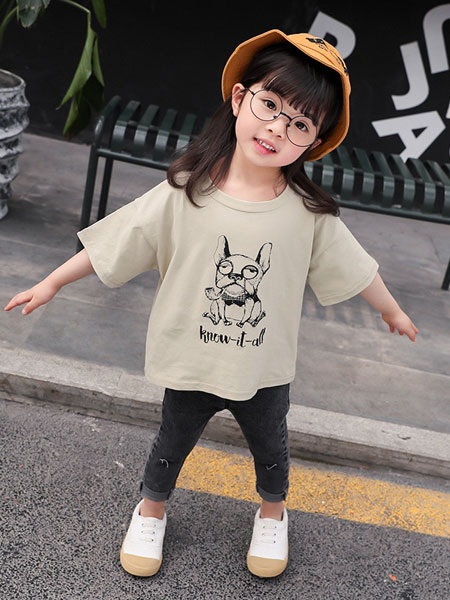 童装品牌2019春夏时尚版宽松上衣卡通印花小狗T恤