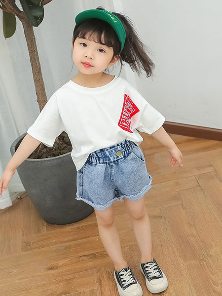 童装品牌2019春夏韩版时尚字母T恤牛仔裤套装