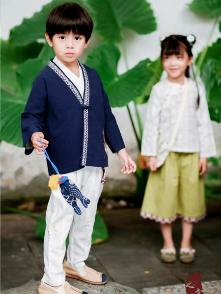 童装品牌2019春夏中国风衣服复古风民族服装