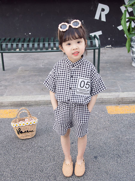 童装品牌2019春夏韩版ins格子短袖短裤两件套