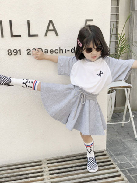 童装品牌2019春夏可静可动的一个套装
