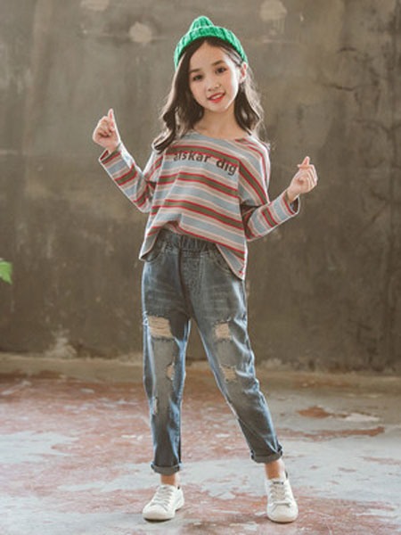 童装品牌2019春夏儿童牛仔裤两件套