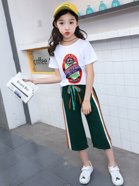 童装品牌2019春夏时尚印花T恤两件套