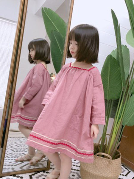童装品牌2019春夏豆沙红复古连衣裙