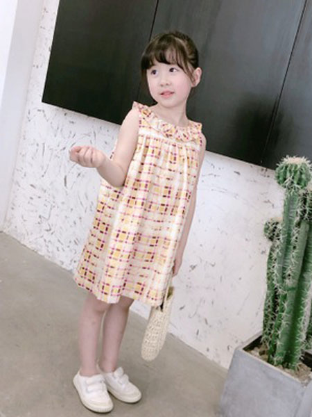 童装品牌2019春夏黄色格子花朵领连衣裙