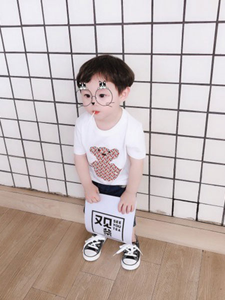 芭芭利童装品牌2019春夏小熊短袖T恤
