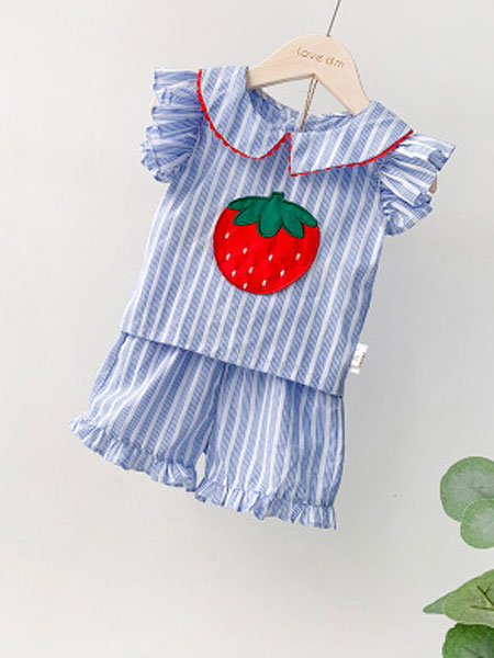 棉朵童装品牌2019春夏草莓竖条荷叶边短袖娃娃衫套装