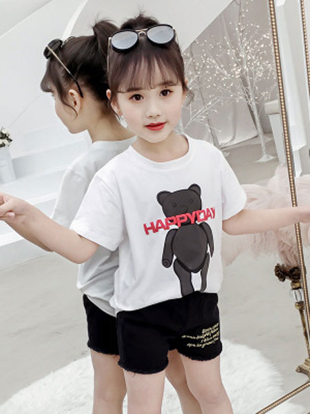 童装品牌2019春夏短袖t恤+短裤两件套潮