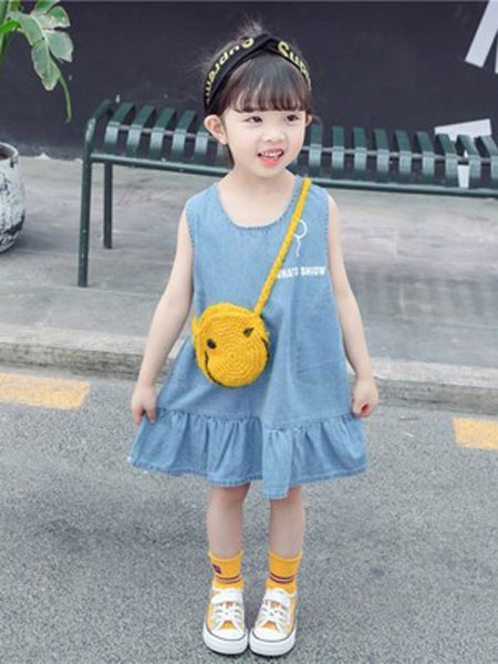 童装品牌2019春夏韩版中小童洋气字母宝宝无袖童裙