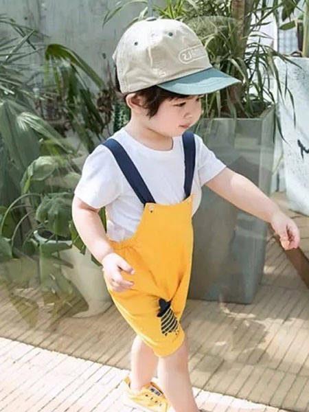 雀氏童装品牌2019春夏儿童短袖男童两件套背带裤