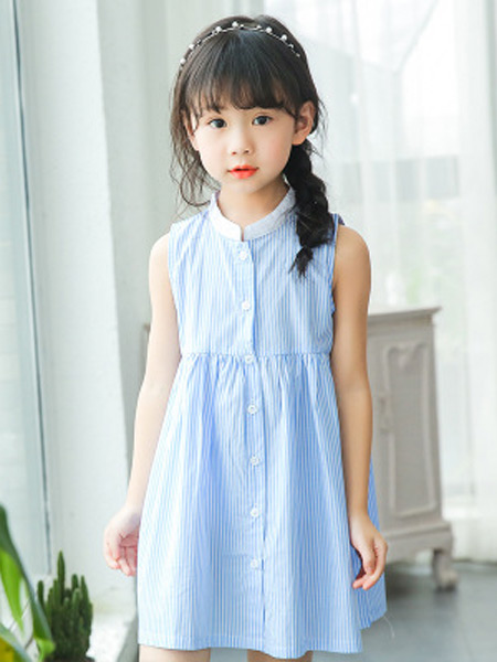 童装品牌2019春夏新款韩版浅蓝色立领海滩度假条纹衬衫女童连衣裙