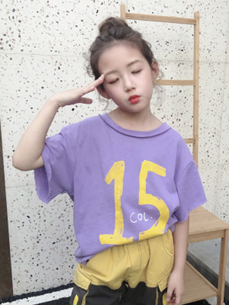木口羊童装品牌2019春夏新款韩版儿童反领锁边洋气短袖T恤