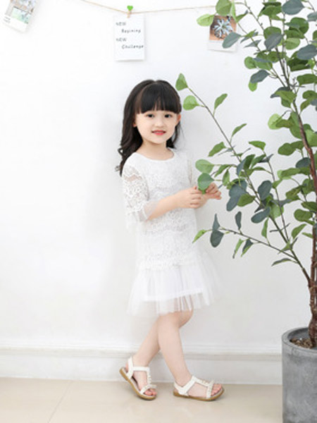 愛兒雅童装品牌2019春夏新款白色网纱蕾丝仙女公主连衣裙