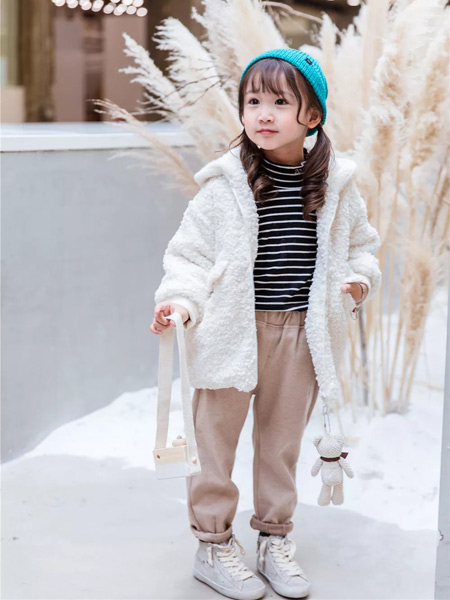 南瓜娃娃童装品牌2019秋季新款韩版百搭加厚短外套上衣