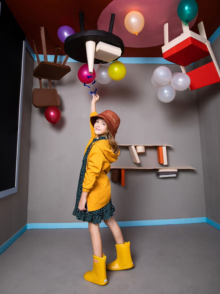 铅笔俱乐部童装品牌2019秋季女童连帽收口长袖黄色风衣外套