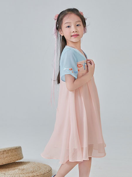 童装品牌2019春夏儿童汉服女六一儿童演出服