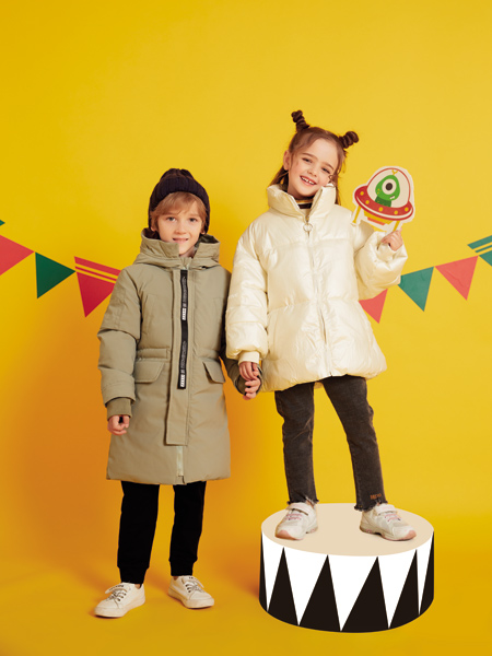 童装品牌2019秋季新款时尚韩版洋气中长款保暖外套