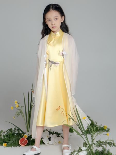 贝的屋童装品牌2019秋冬复古黄色印花裙