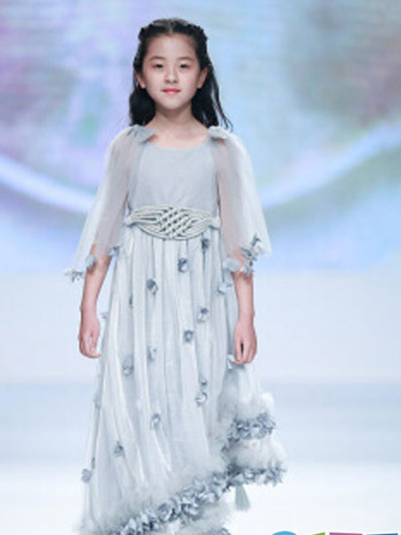 童装品牌2019春夏公主蓬蓬婚纱