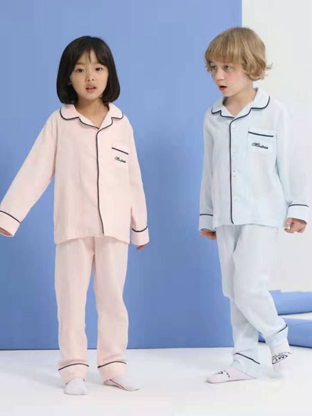 小才宝童装品牌2020春夏新款纯色印字睡衣