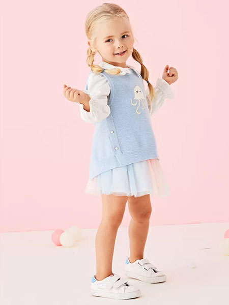 辛巴娜娜童装品牌2020春夏新款纯色可爱小童套装