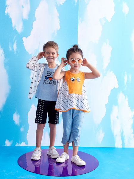 小鲨诺拉童装品牌2020春夏印花时尚女童男童短袖