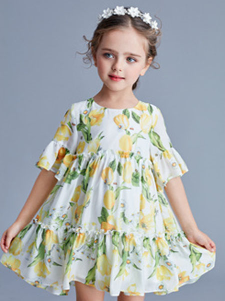 IKKI安娜与艾伦童装品牌2020春夏嫩绿连衣裙