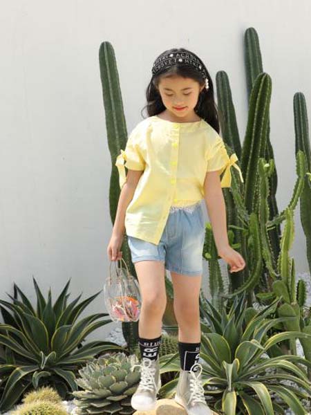 布衣班纳童装品牌2020春夏黄色薄款T恤女童