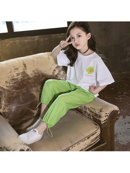 YC·Kids童装品牌2020春夏韩范中大童短袖花朵背后大雏菊套装