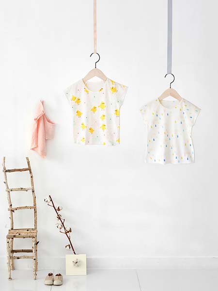 末一末一童装品牌2020春夏白色蓝色黄色印花家居服上衣