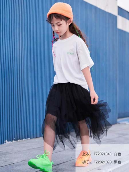 童装品牌2020春夏白色T恤网纱黑裙