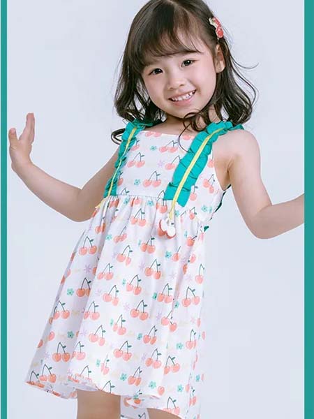 力果童装品牌2020春夏绿色吊带连衣裙