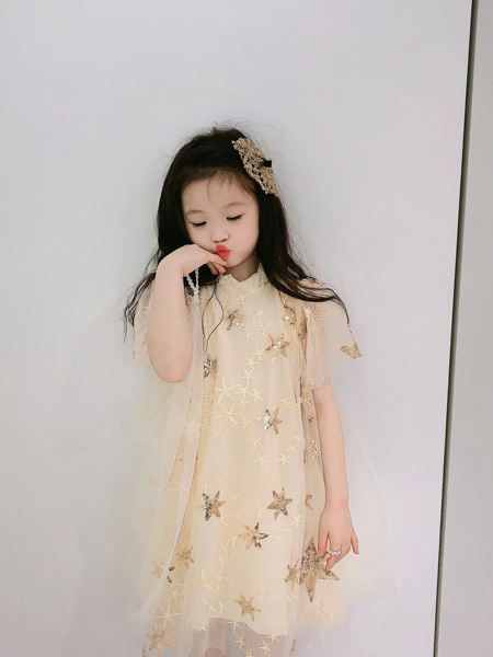 麦洋童装品牌2020春夏新款洋气韩版公主小女孩儿童时尚裙子蓬蓬纱裙