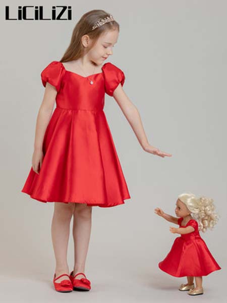 粒子童装品牌2020春夏红色复古泡泡袖连衣裙伞裙活泼可爱