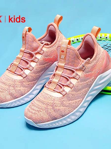 匹克儿童童装品牌2020春夏粉橙色星空点点儿童态极跑鞋