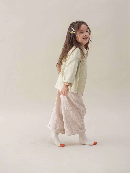 BRanCa童装品牌2020春夏米色薄款外套