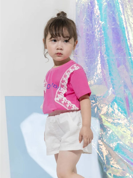 童装品牌2020春夏粉色T恤白色短裤