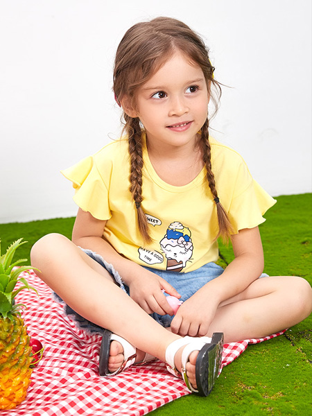 童装品牌2020春夏黄色圆领T恤女童