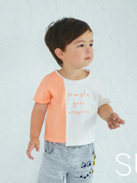 婴姿坊yingzifan童装品牌2020春夏不对称颜色T恤