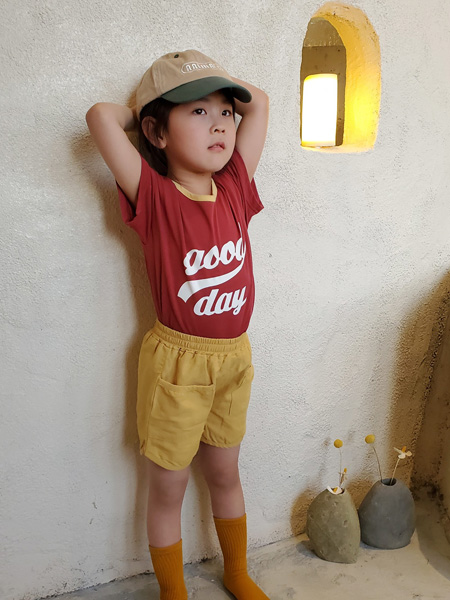 C look·C love童装品牌2020春夏字母红色T恤