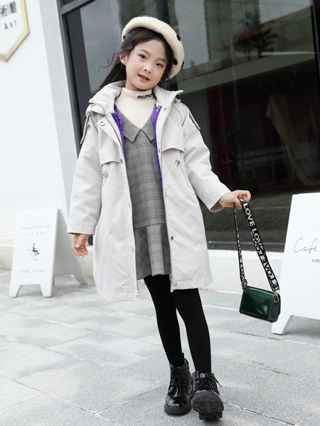 玛玛米雅童装品牌2020秋冬白色风衣外套