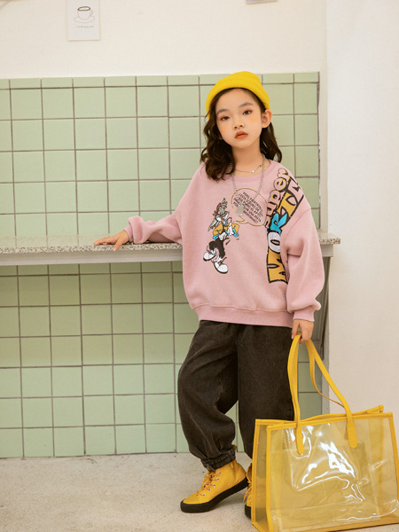 韩米娜风尚童装品牌2020秋冬粉色 卫衣字母