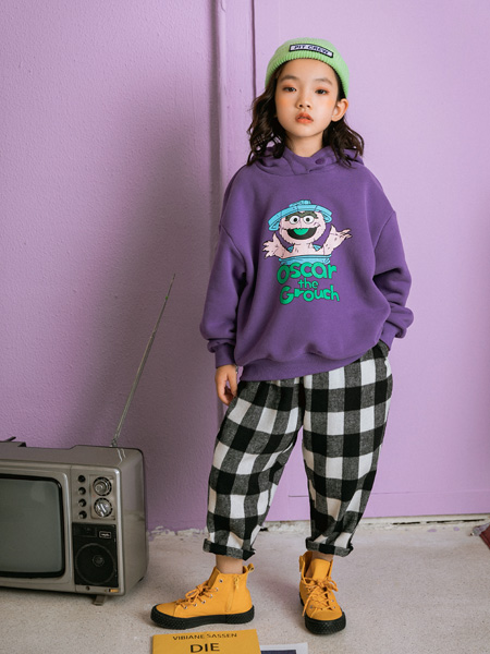 韩米娜风尚童装品牌2020秋冬紫色连帽卫衣
